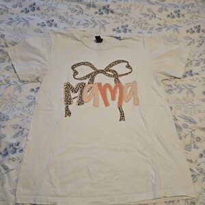 Gildan Cream 'Mama' Tee with Leopard Print
